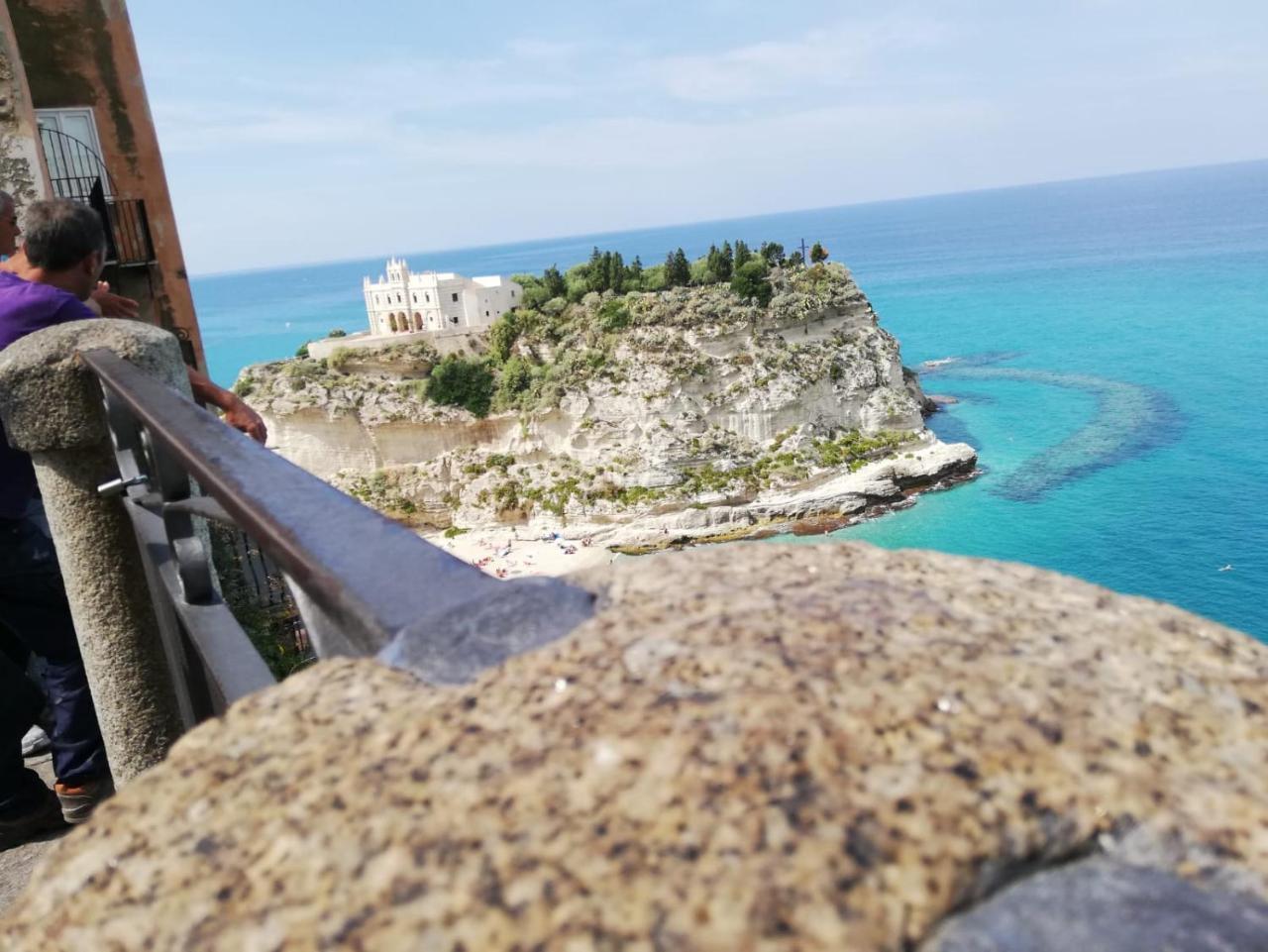 A Casa di Alessandro Tropea Bagian luar foto